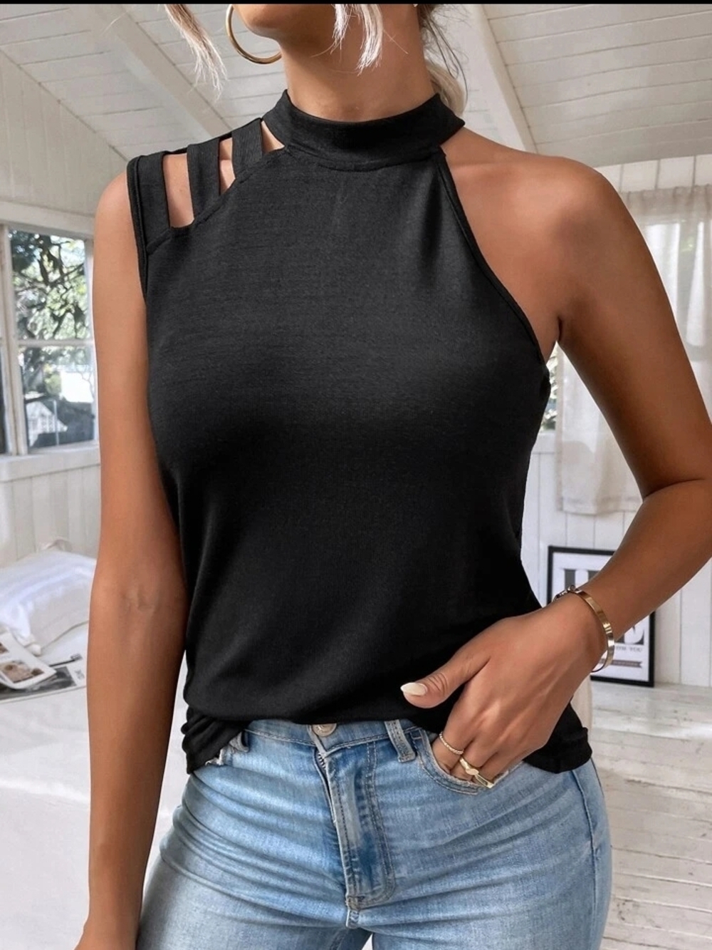 SHEIN LUNE Cut Out Asymmetrical Neck Top
